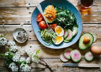 Descoperă dieta mediteraneană: beneficii pentru sănătate și rețete delicioase