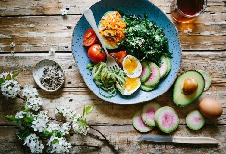 Descoperă dieta mediteraneană: beneficii pentru sănătate și rețete delicioase