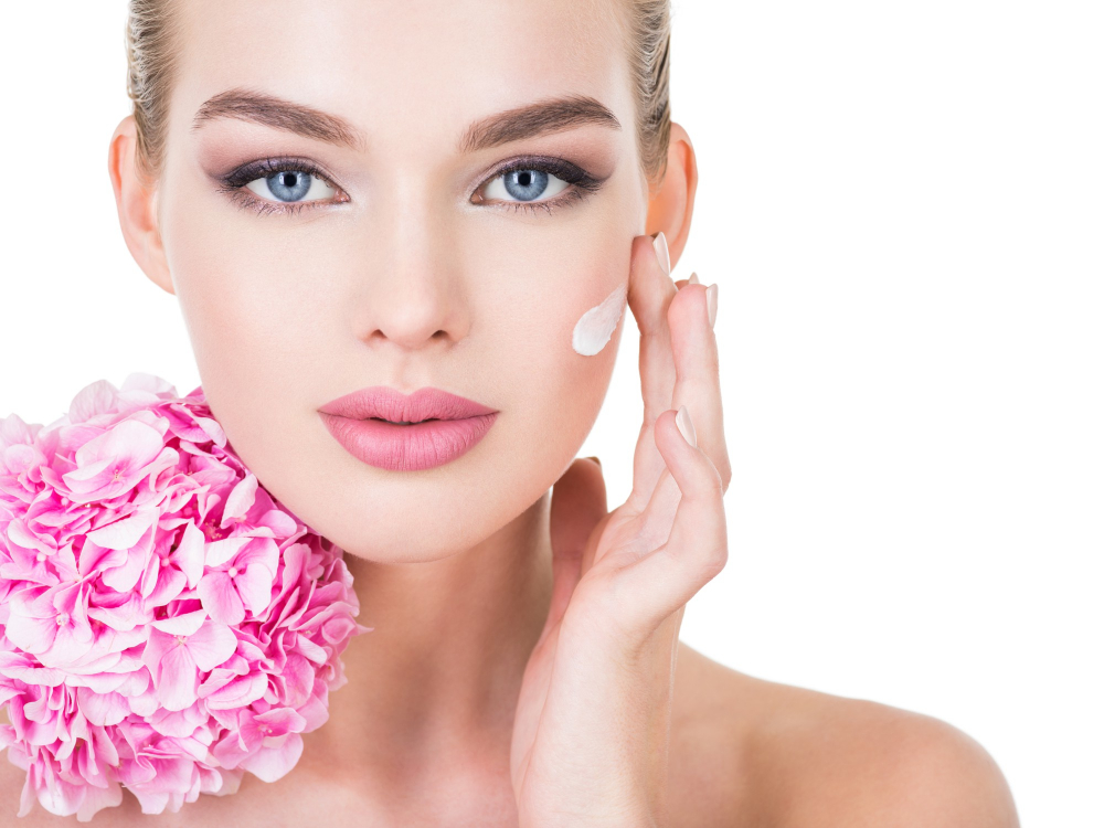 Sfaturi pentru îngrijirea tenului acneic