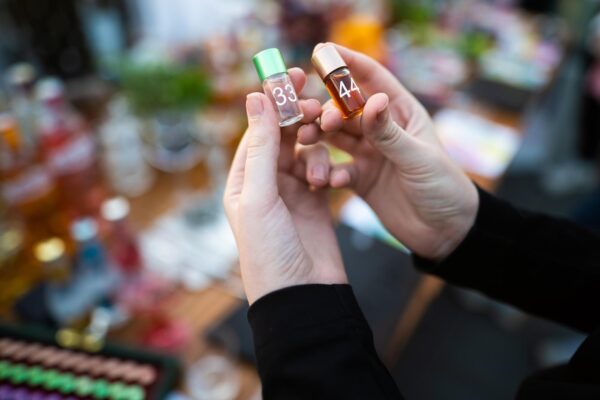 Parfum original sau tester: care este diferența și ce merită cumpărat