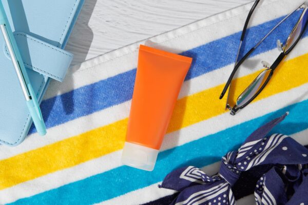 Cum păstrezi corect crema cu SPF în timpul vacanței